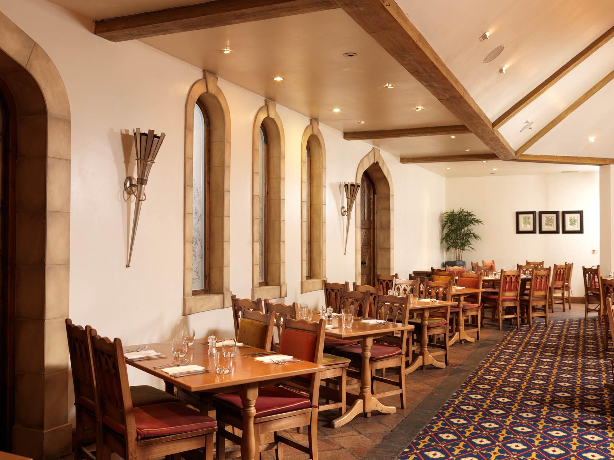 Leonardo Hotel East Midlands Airport Касъл Донингтън Ресторант снимка